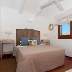 Rocio Villa *